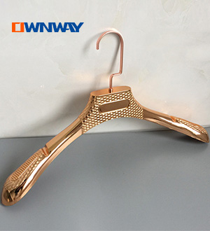 Fashionable Plastic Clothes Hanger For Display Coats HQW01